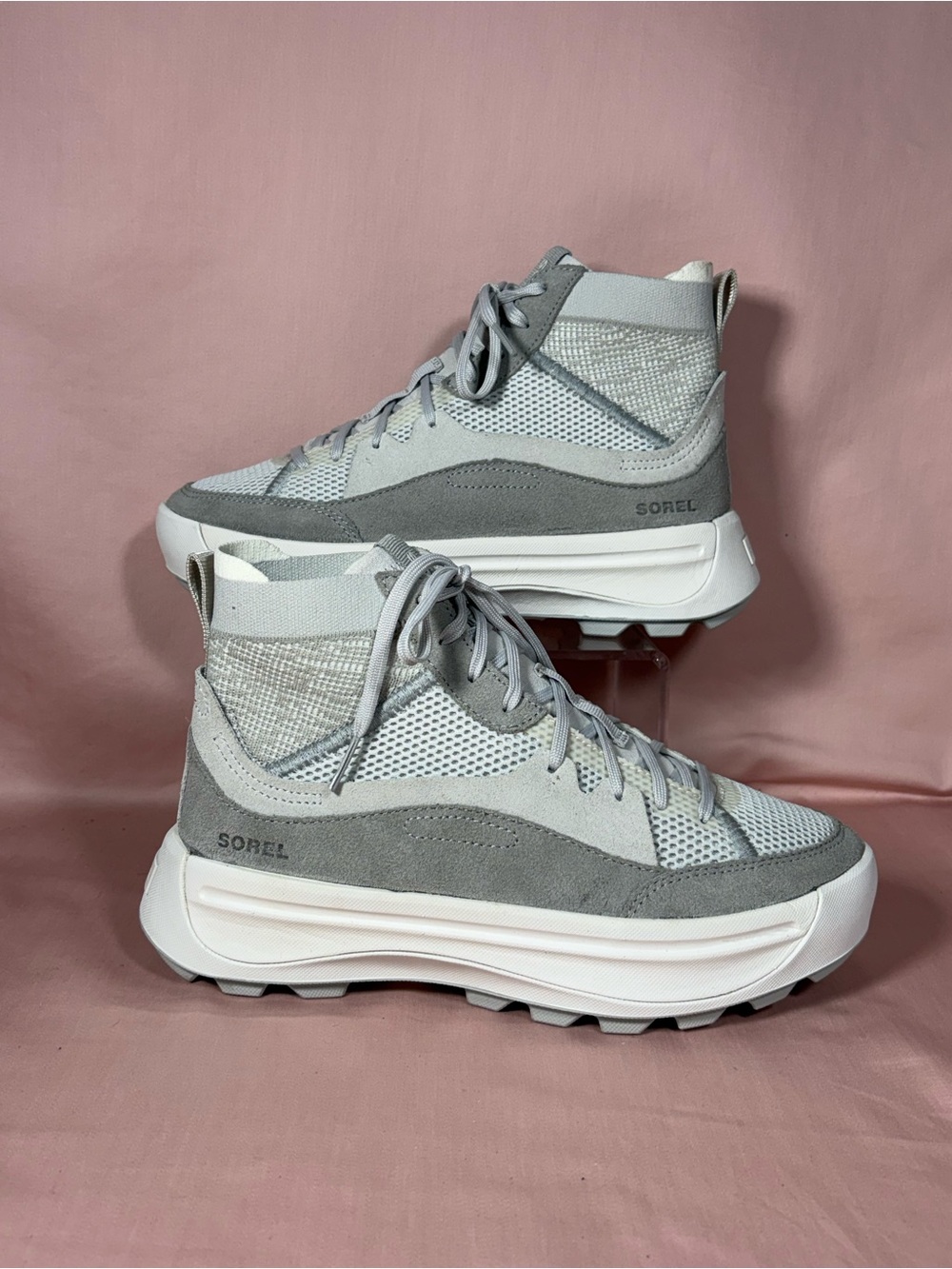 SOREL Ona™ 503 Grey Moonstone Knit/Suede Trim Mid Booties W's Size 7 (LIKE NEW)